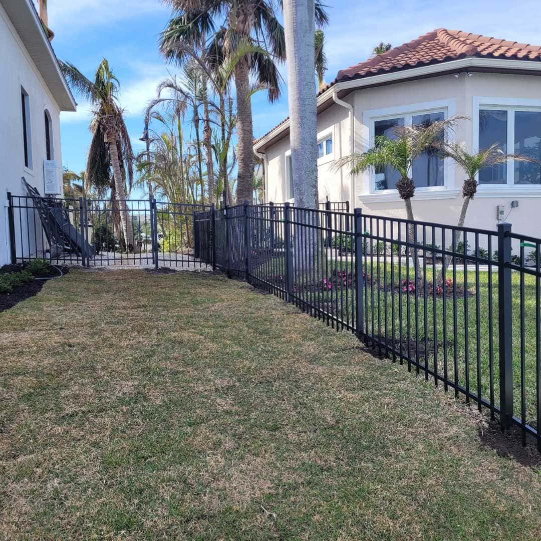 11-Aluminum-fence-